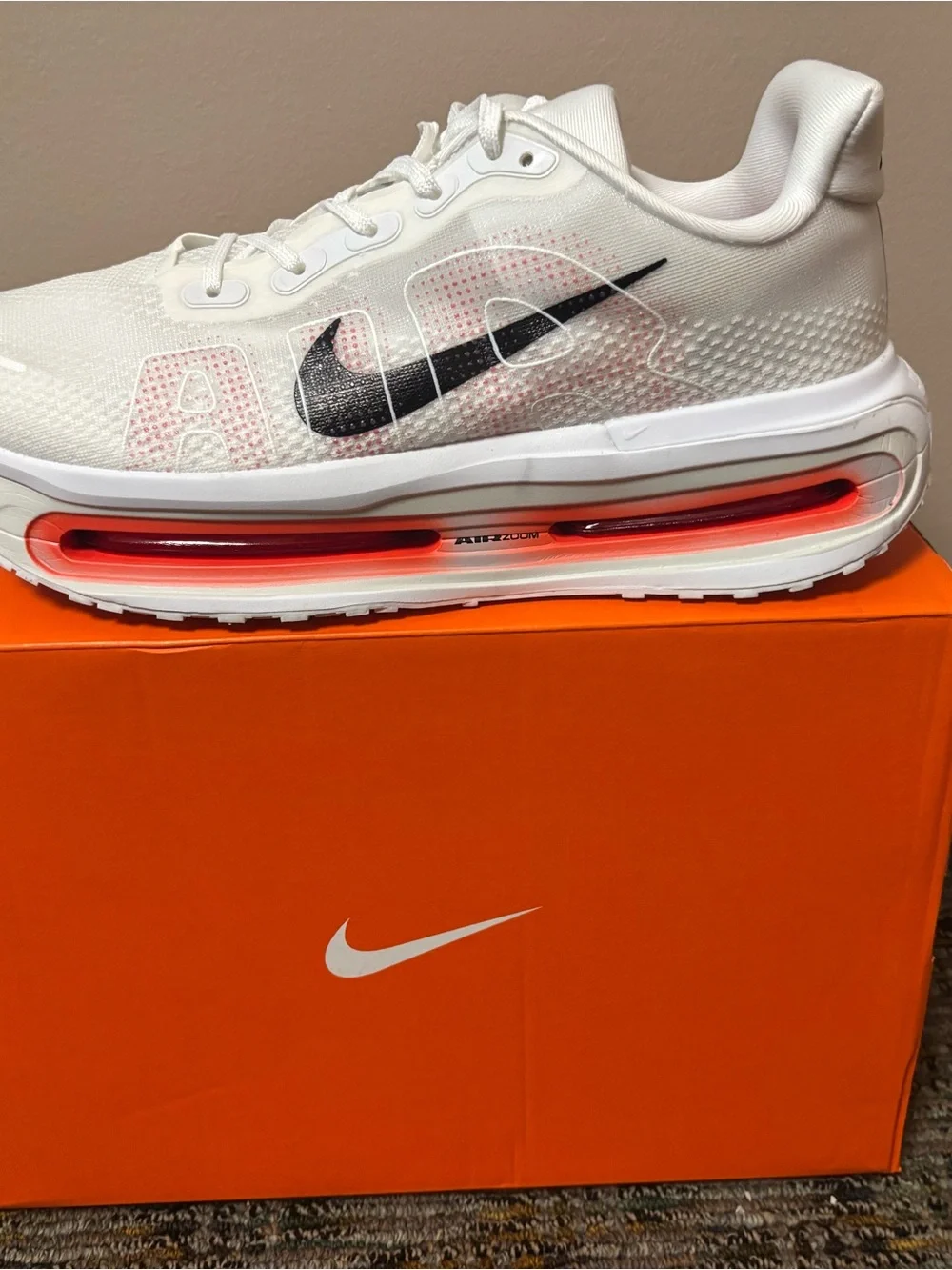 Nike Vomero Premium Size 10 Men’s Running Shoe